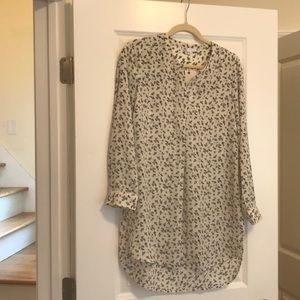 Cream, blue and gray floral tunic